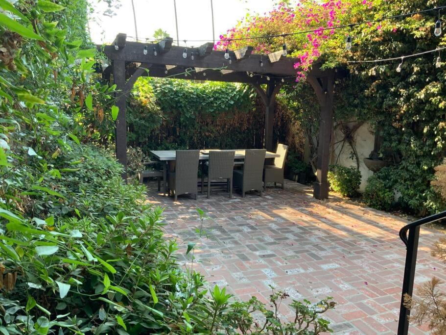 لوس أنجلوس House, Walking Distance From Universal Studios المظهر الخارجي الصورة